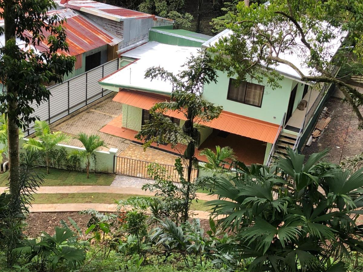 Casa Encantada Offers You Two-Bedroom House, 1 Tiny Apartment & 3 Double Rooms Manuel Antonio Exterior photo